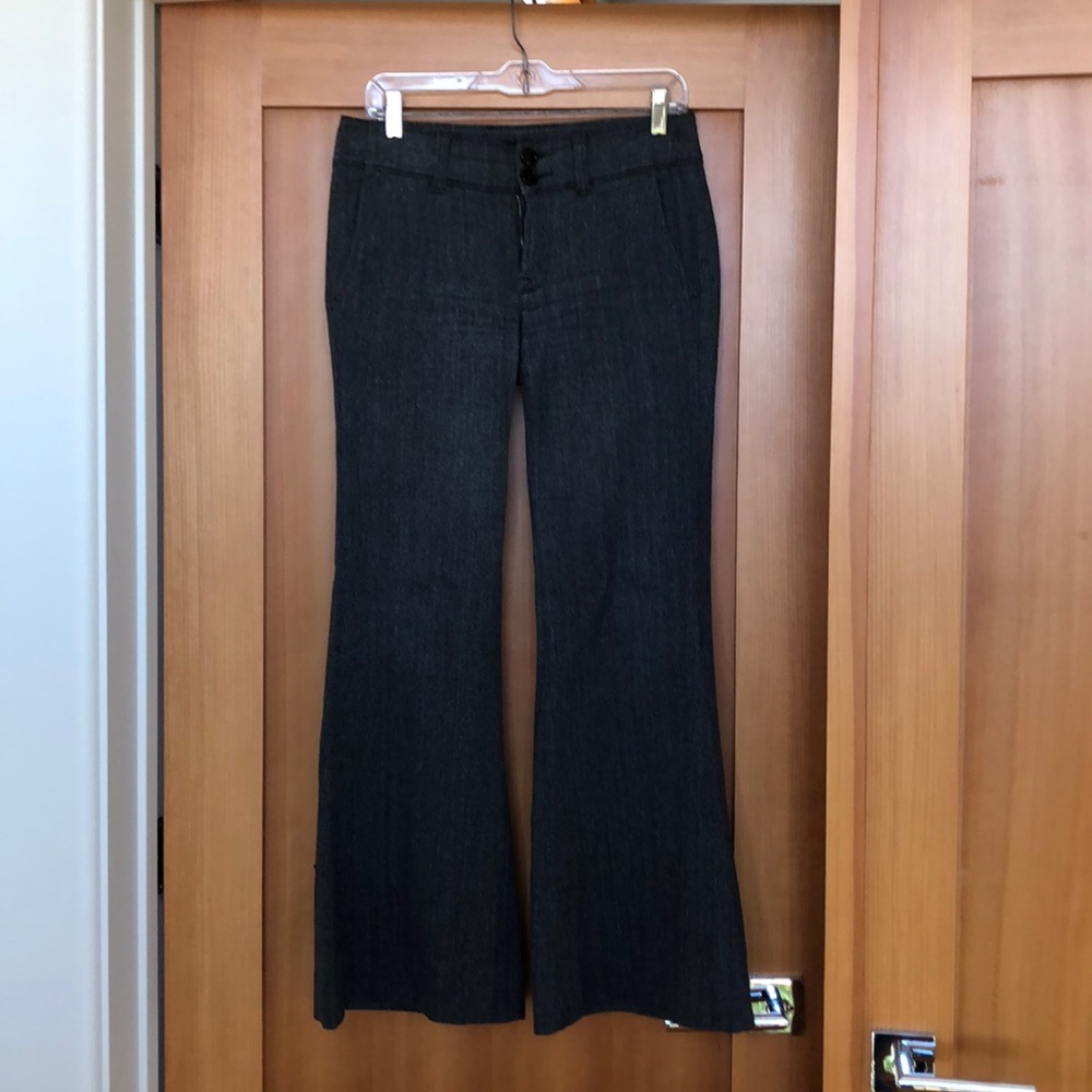 Seven for all Mankind size 27 trouser pants
